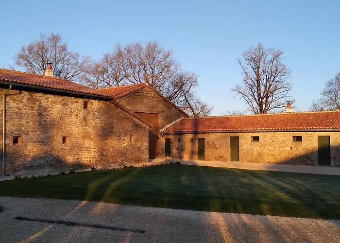 Escale Gatine Bed and breakfast La Chapelle-Bertrand