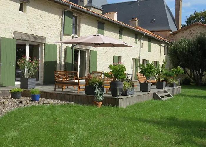 Bed and breakfast Escale Gatine 3*