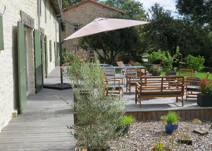 Bed and breakfast Escale Gatine 3*